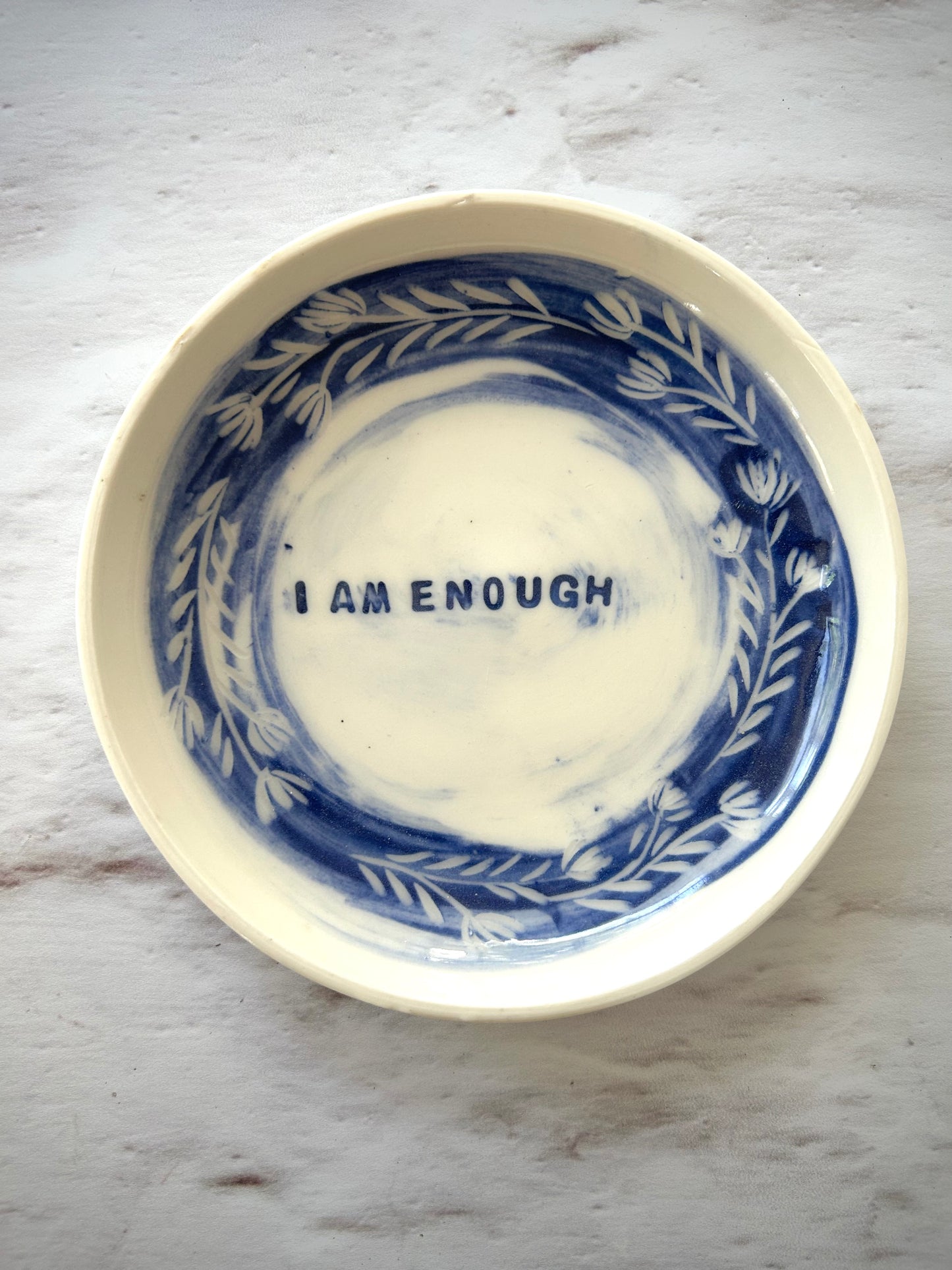 I am enough -צלוחית