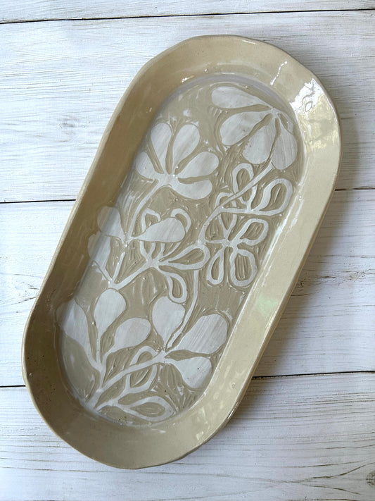 מגש צמחיה בלבן